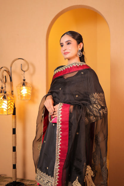 Noir Zardozi Kurta Set