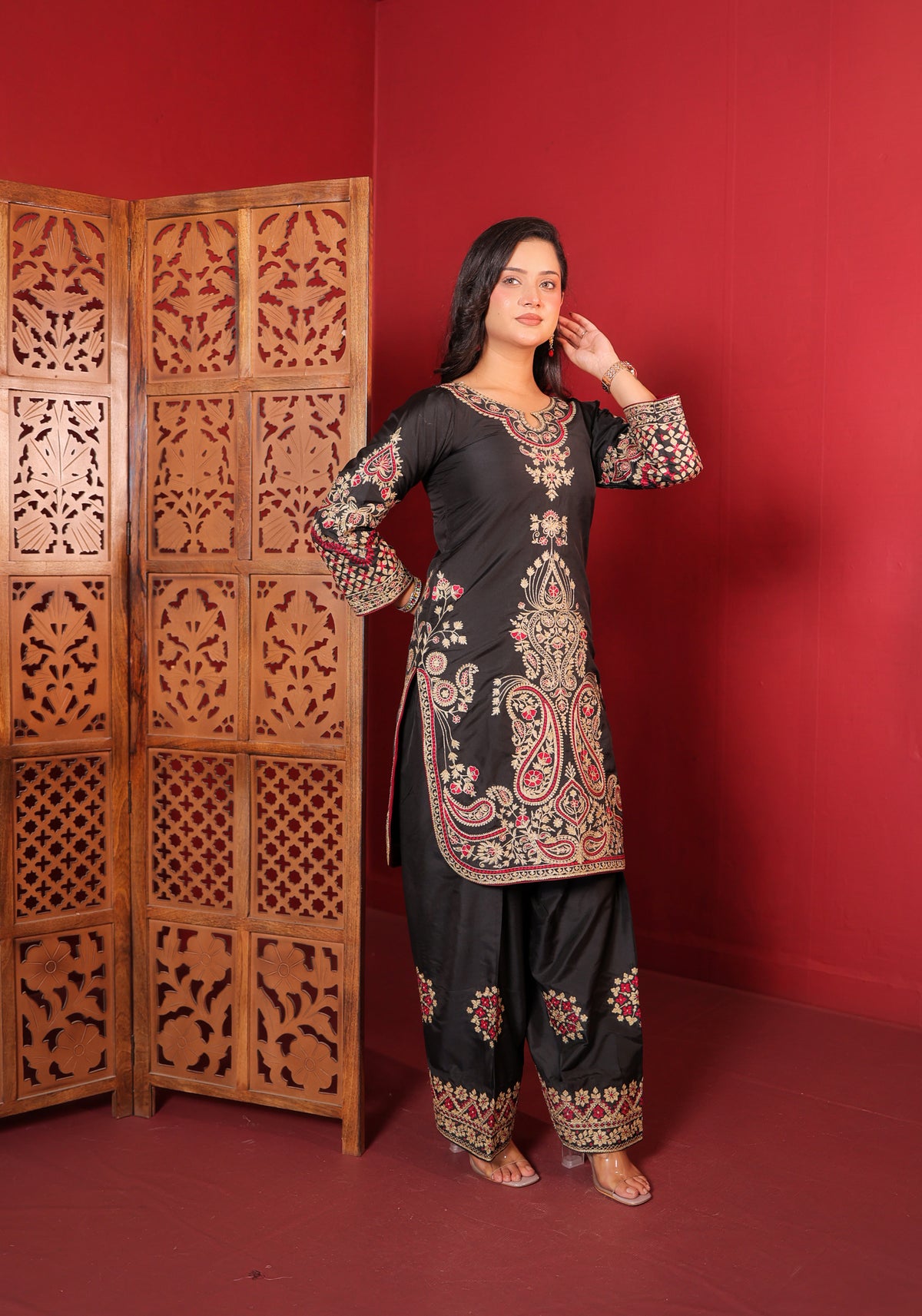 Ebony Paisley Kurta Set