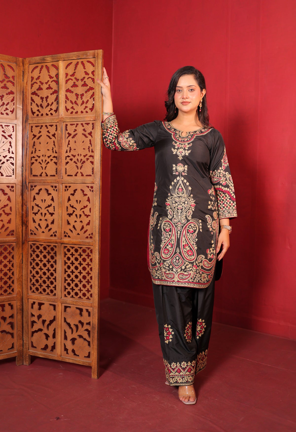Ebony Paisley Kurta Set