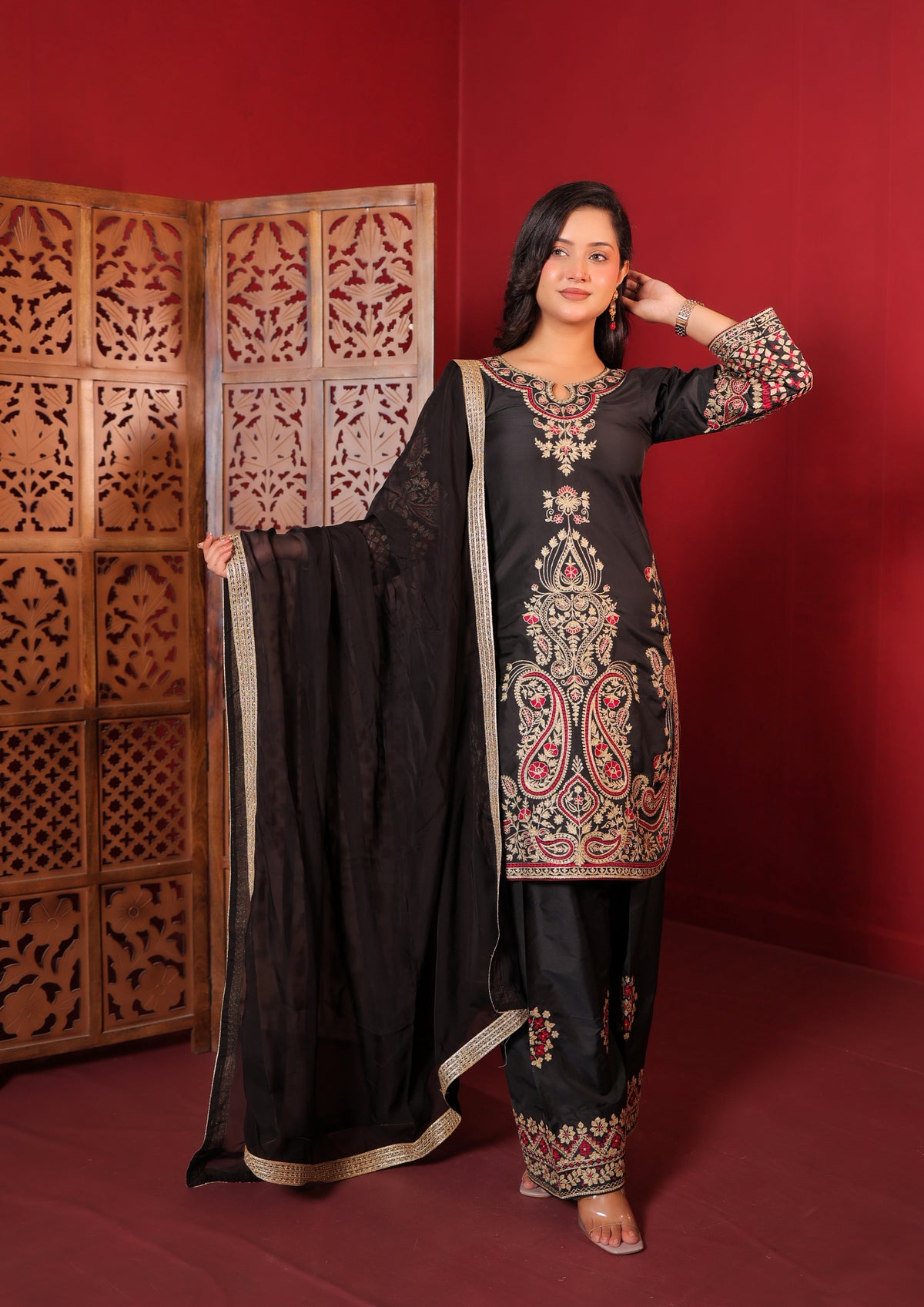 Ebony Paisley Kurta Set