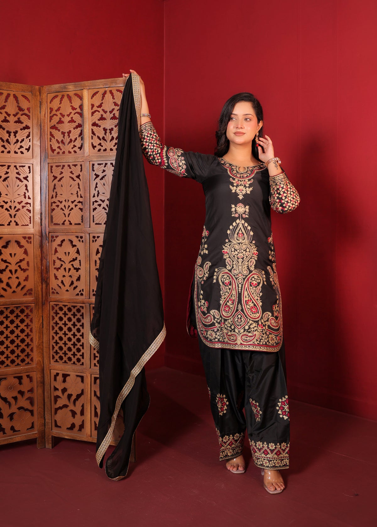 Ebony Paisley Kurta Set