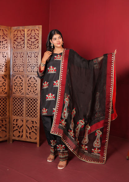 Midnight Blossom Kurta Set