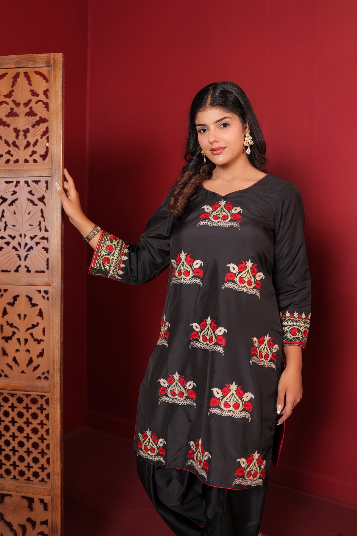 Midnight Blossom Kurta Set