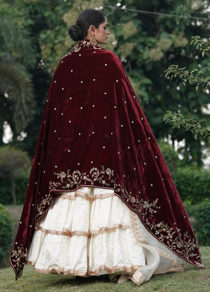 Cream White And Subtle Gold Embroidered Lehnga
